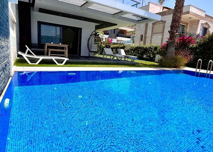 In A Modern With A Private Pool In Cesme