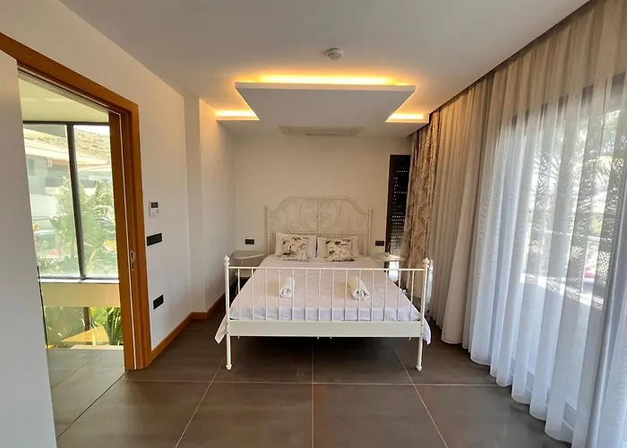 In A Modern With A Private Pool In *