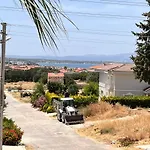 In A Modern With A Private Pool In 빌라 Çeşme