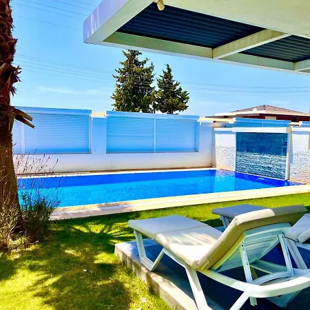 וילה In A Modern With A Private Pool In