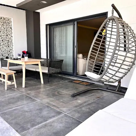 Villa In A Modern With A Private Pool In