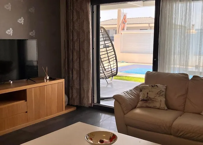 In A Modern With A Private Pool In 别墅