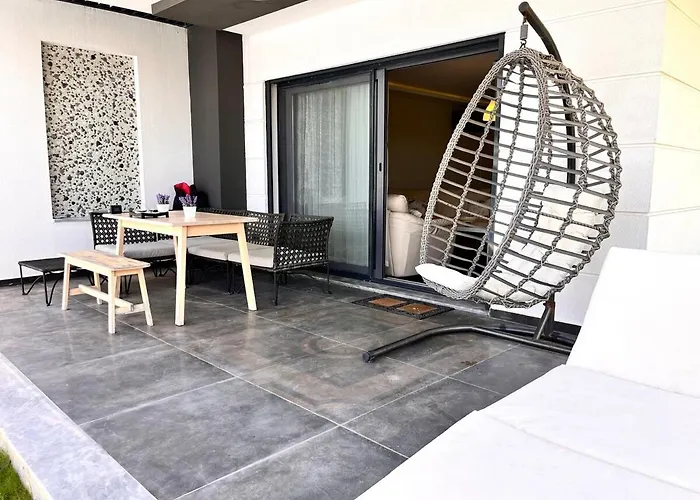 别墅 In A Modern With A Private Pool In